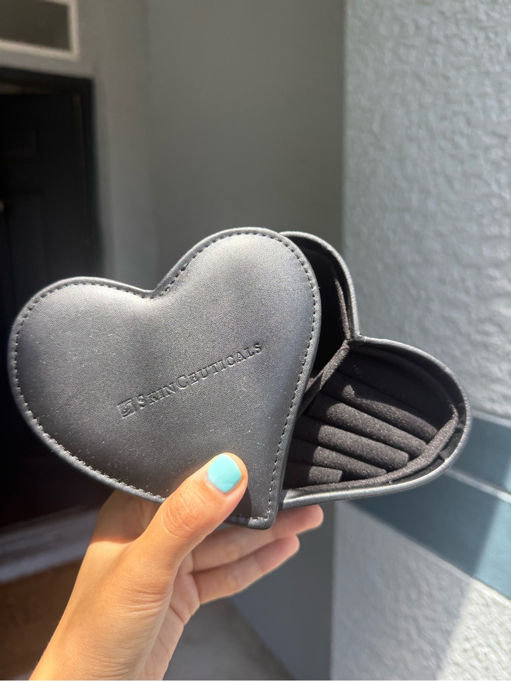 SkinCeuticals Heart-Shaped Jewelry Case in Black